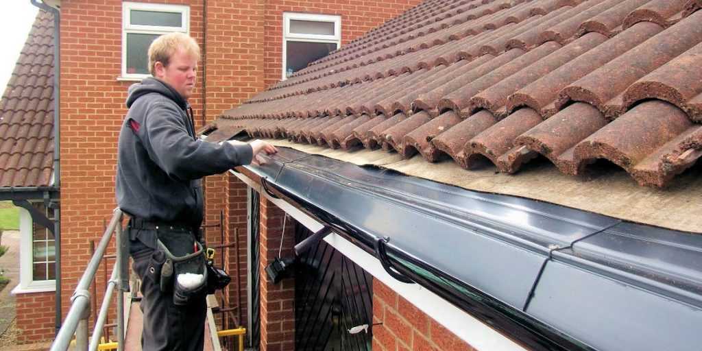 fixing and repairing gutters in Limerick